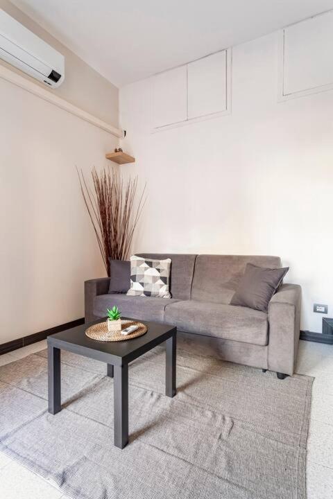 *New Apartment In The Center ミラノ エクステリア 写真